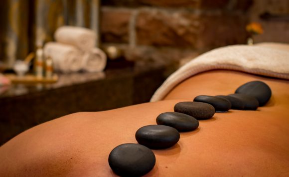 Beauty Therapist required! Beauty Therapist required!